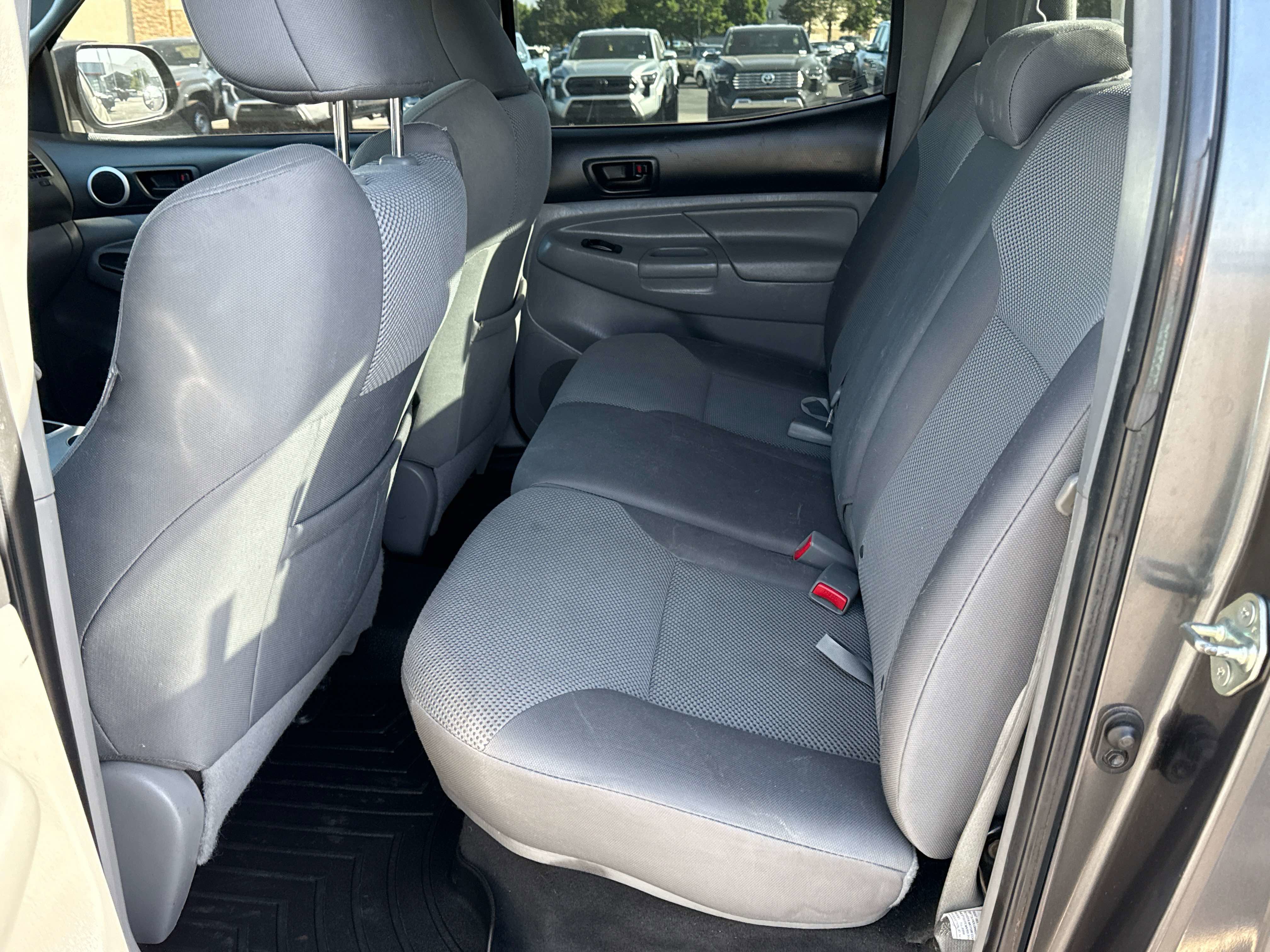 Used 2015 Toyota Tacoma 4x4 Double Cab w/ TRD Sport Package image 14