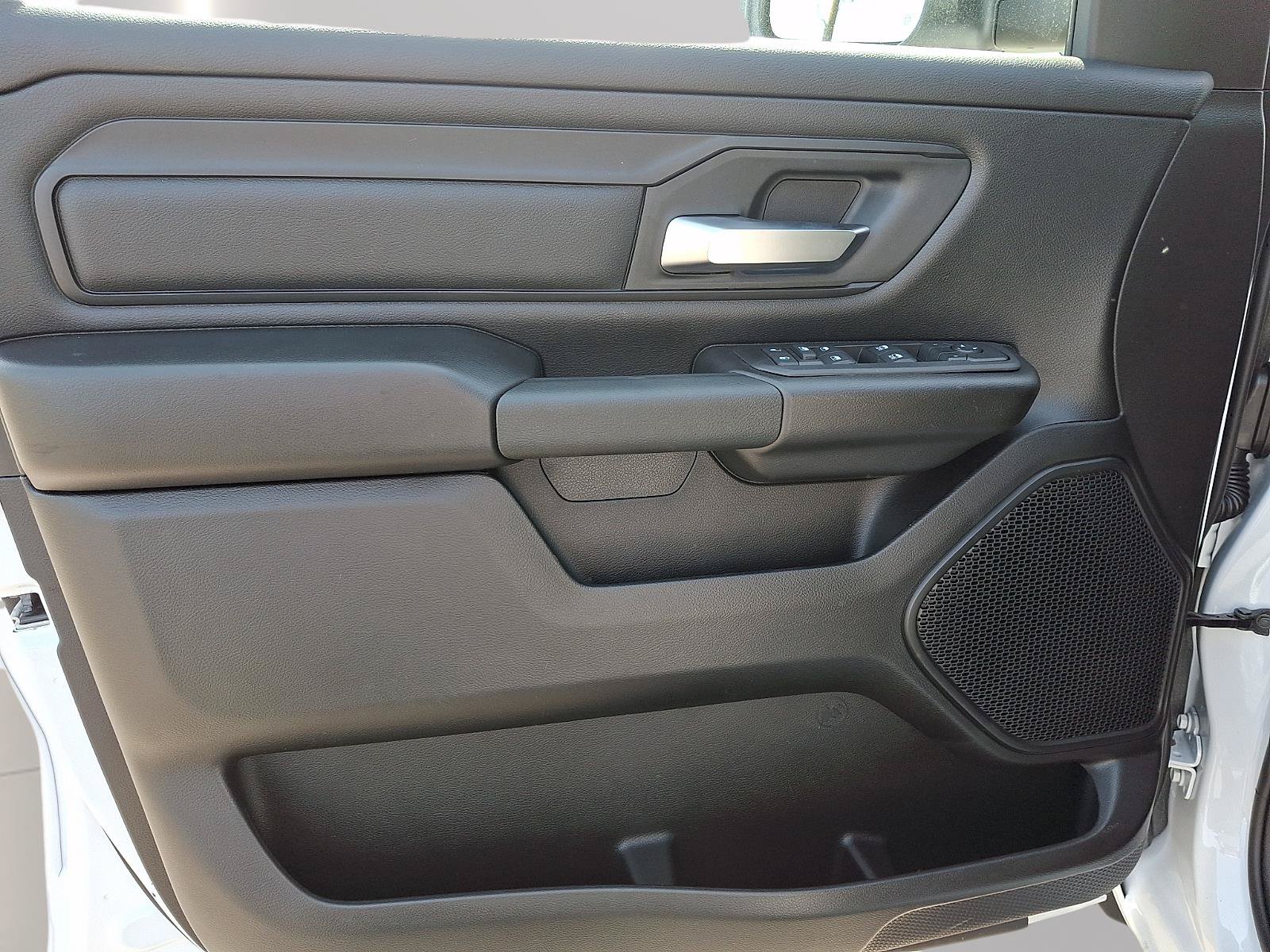 New 2026 RAM 1500 Express AWD/4WD image 7