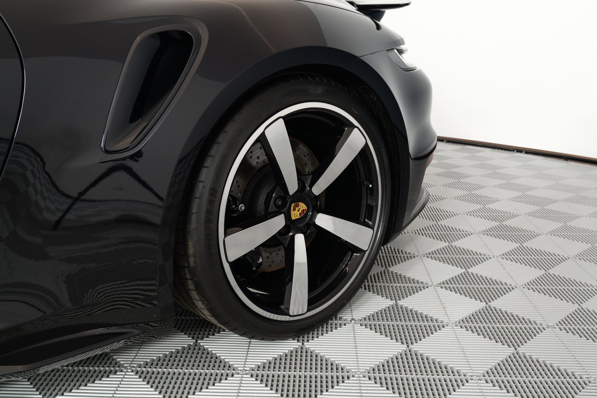 Used 2024 Porsche 911 Turbo image 51