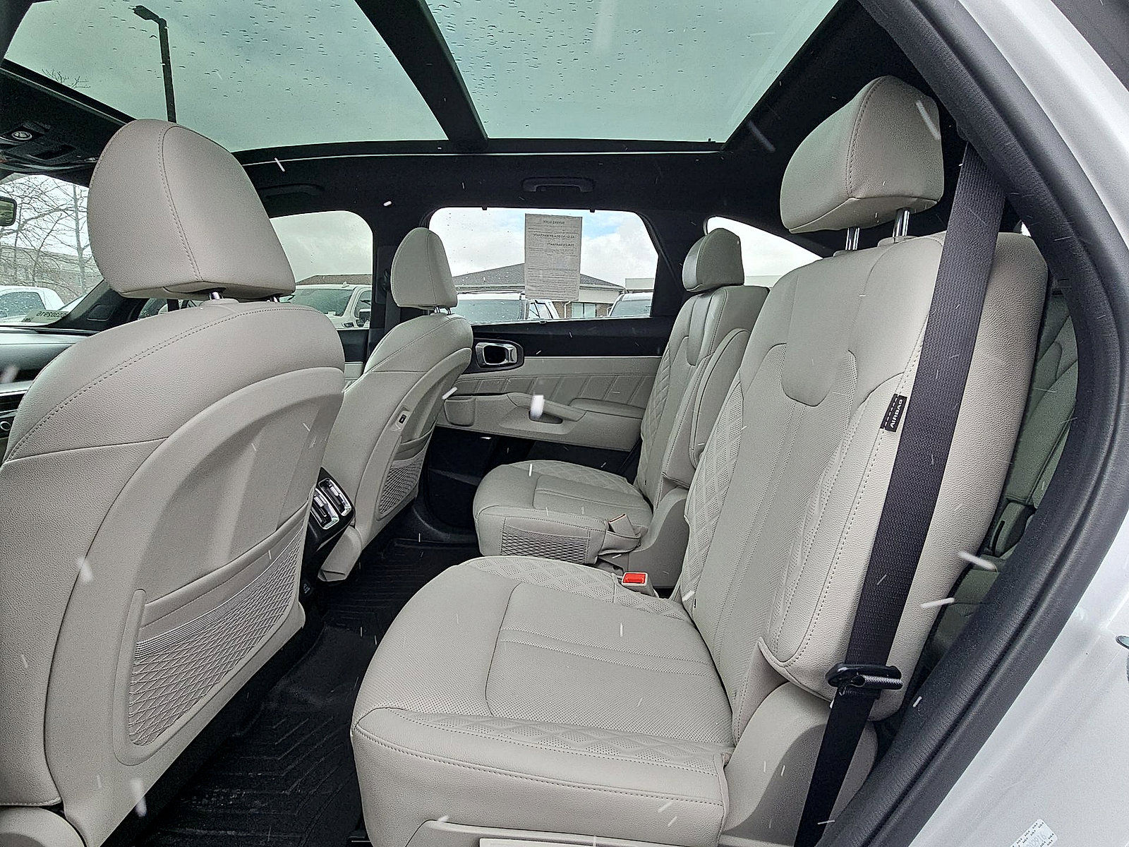 Used 2025 Kia Sorento SX Prestige AWD/4WD image 12