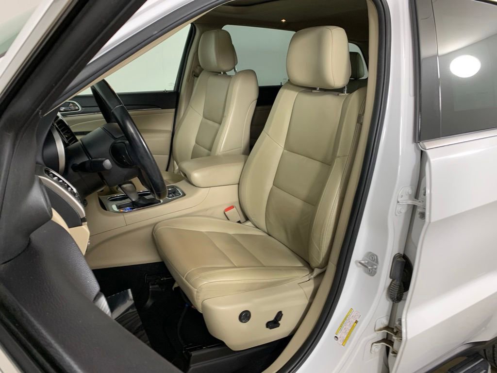 Used 2020 Jeep Grand Cherokee Limited w/ Trailer Tow Group IV AWD/4WD image 26