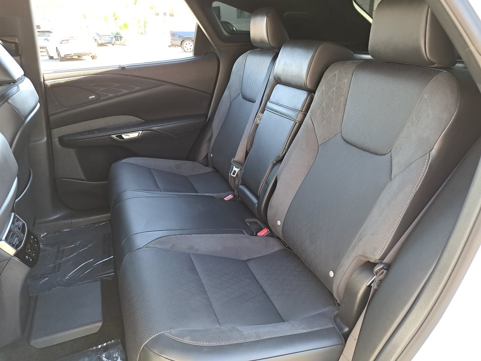 Used 2026 Lexus RX 450h AWD w/ Convenience Package image 16