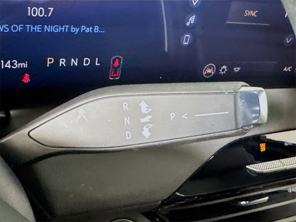 Certified 2025 Buick Enclave Sport Touring image 15