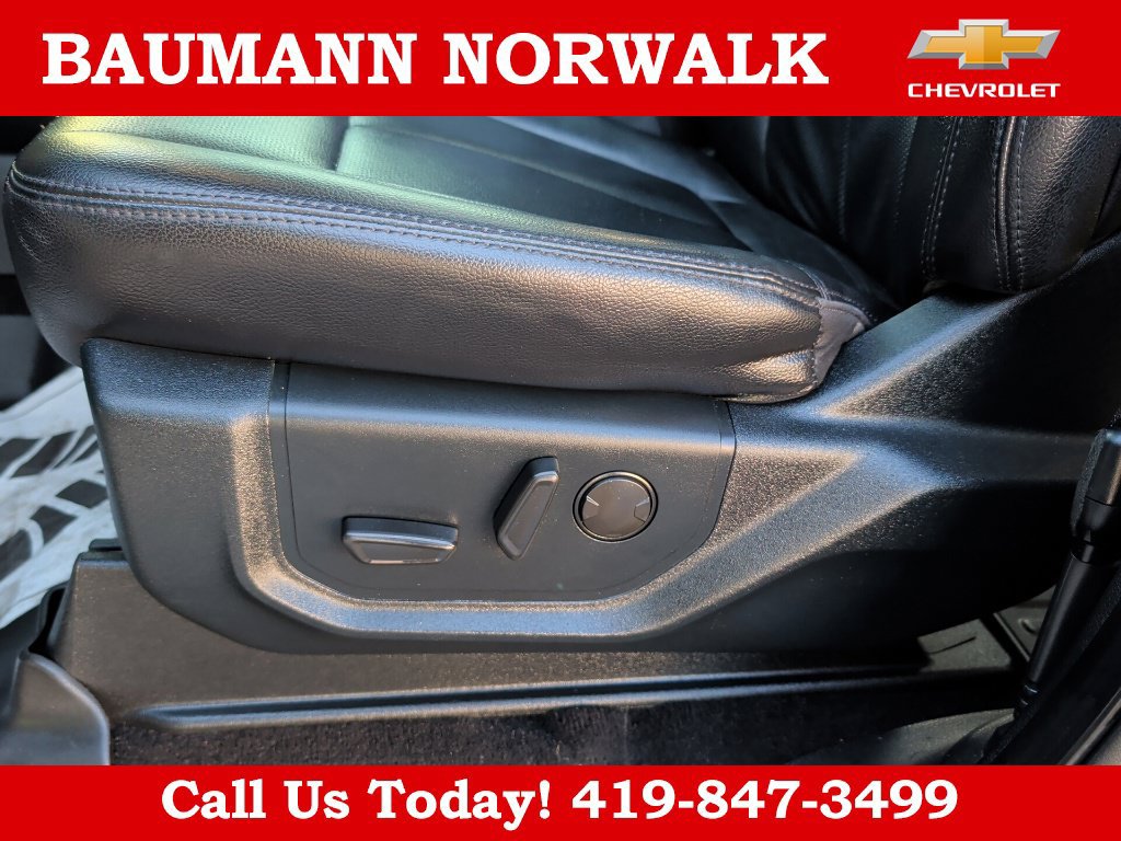 Used 2020 Ford Expedition XLT w/ Equipment Group 202A AWD/4WD image 17