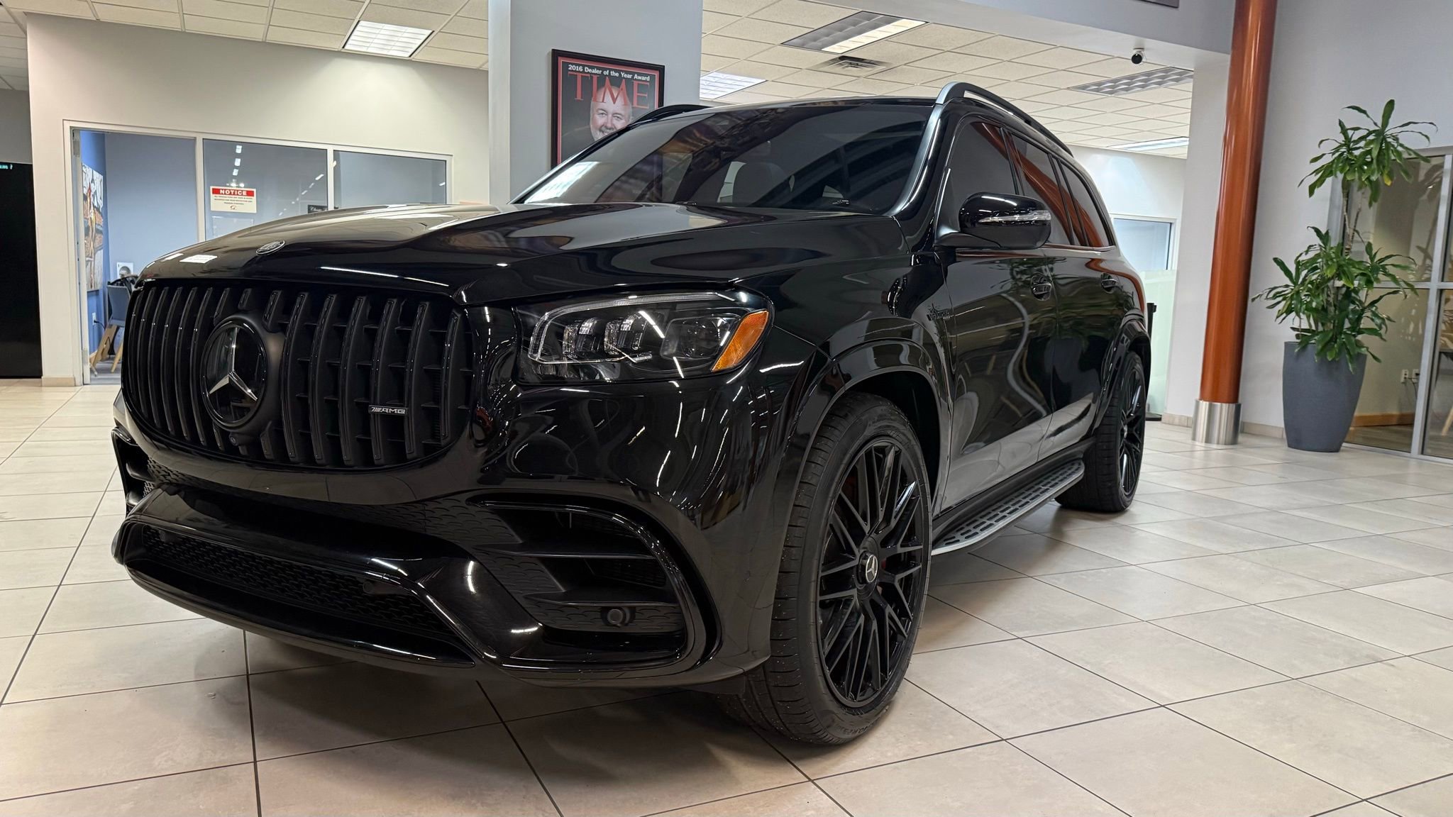 Used 2024 Mercedes-Benz GLS 63 AMG 4MATIC video 2