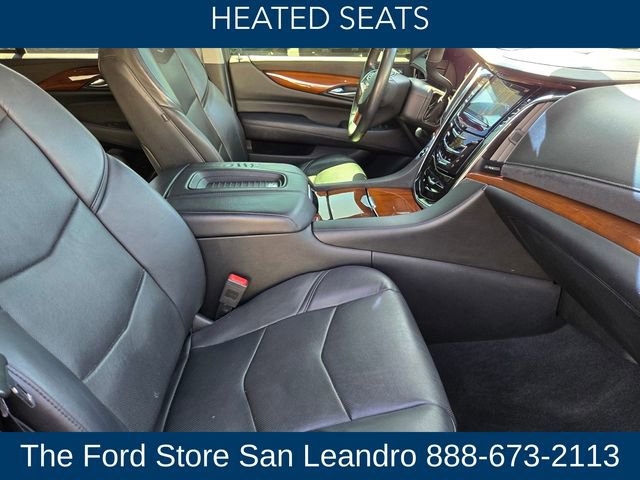 Used 2018 Cadillac Escalade Luxury image 16