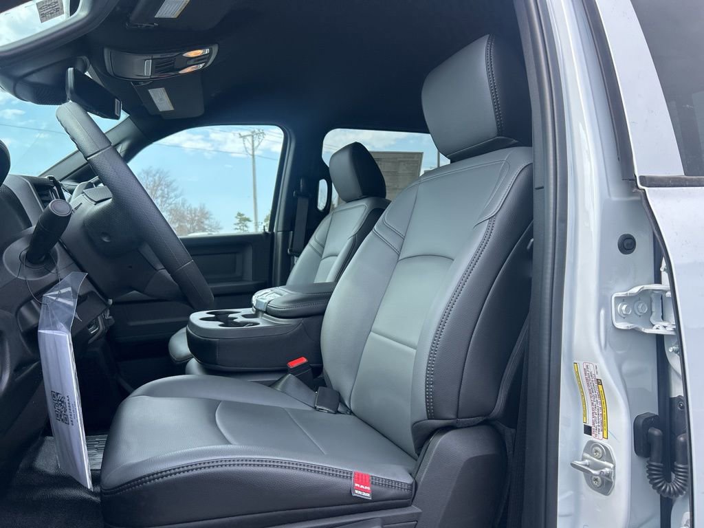 New 2026 RAM 5500 Tradesman AWD/4WD image 4