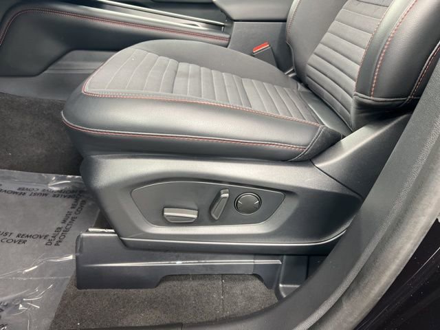 Used 2025 Ford Explorer ST-Line w/ Premium Package image 16