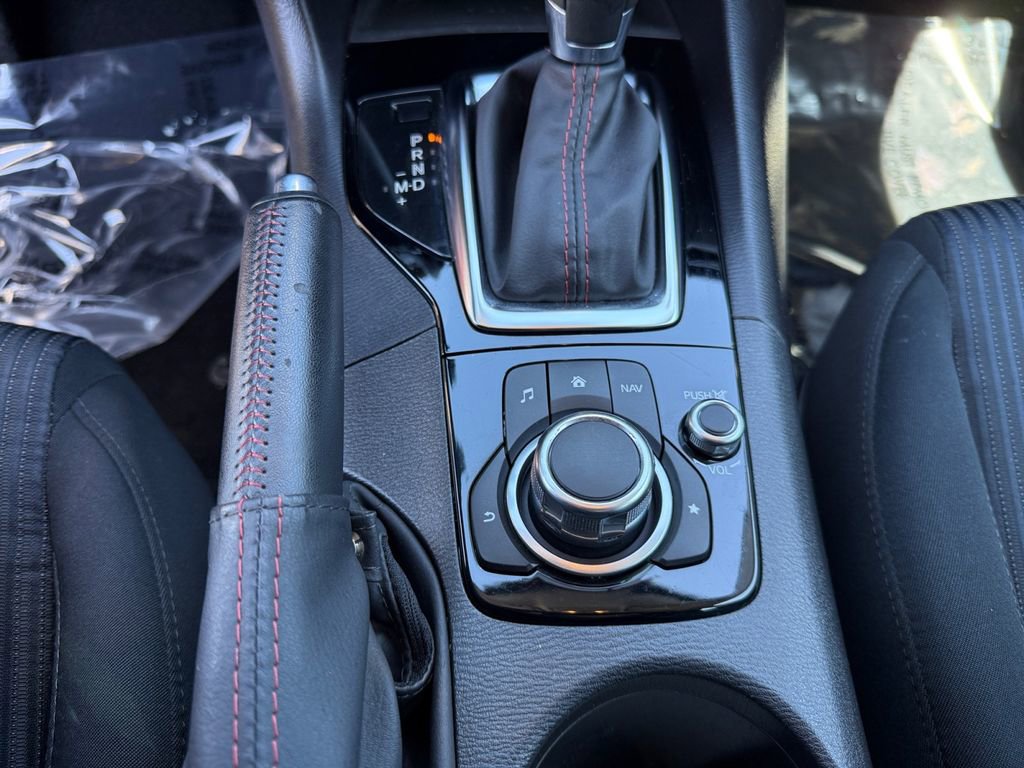 Used 2016 MAZDA MAZDA3 i Touring image 19