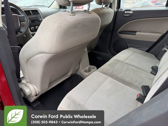 Used 2010 Dodge Caliber SXT image 26