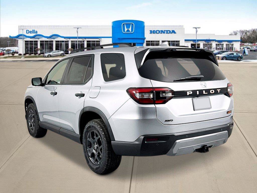 New 2026 Honda Pilot TrailSport image 5