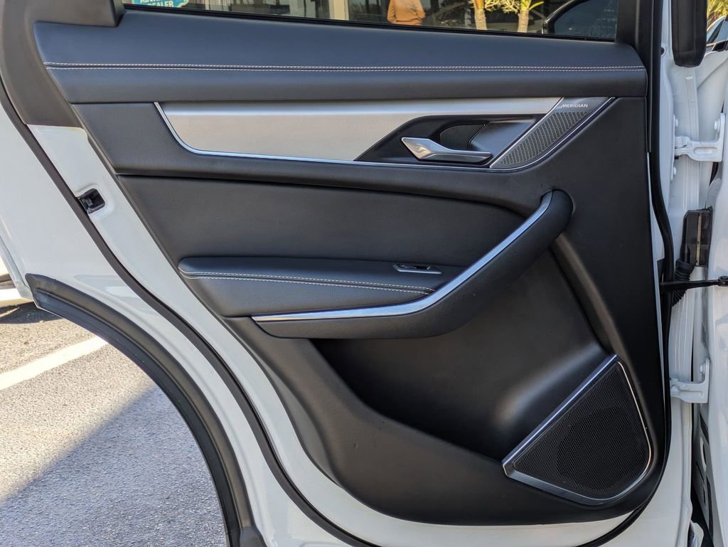 Used 2024 Jaguar F-PACE R-Dynamic S AWD/4WD image 22