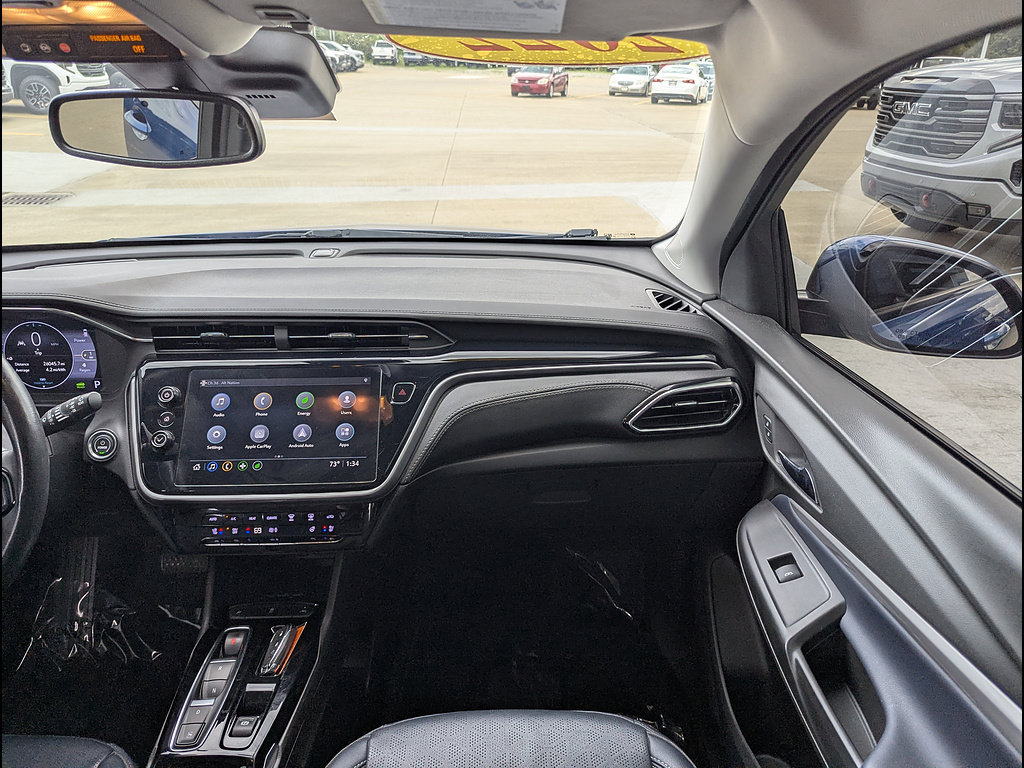 Used 2022 Chevrolet Bolt EUV LT w/ Convenience Package FWD image 4