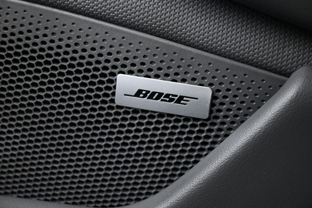 Certified 2021 Porsche Taycan 4S AWD/4WD image 25
