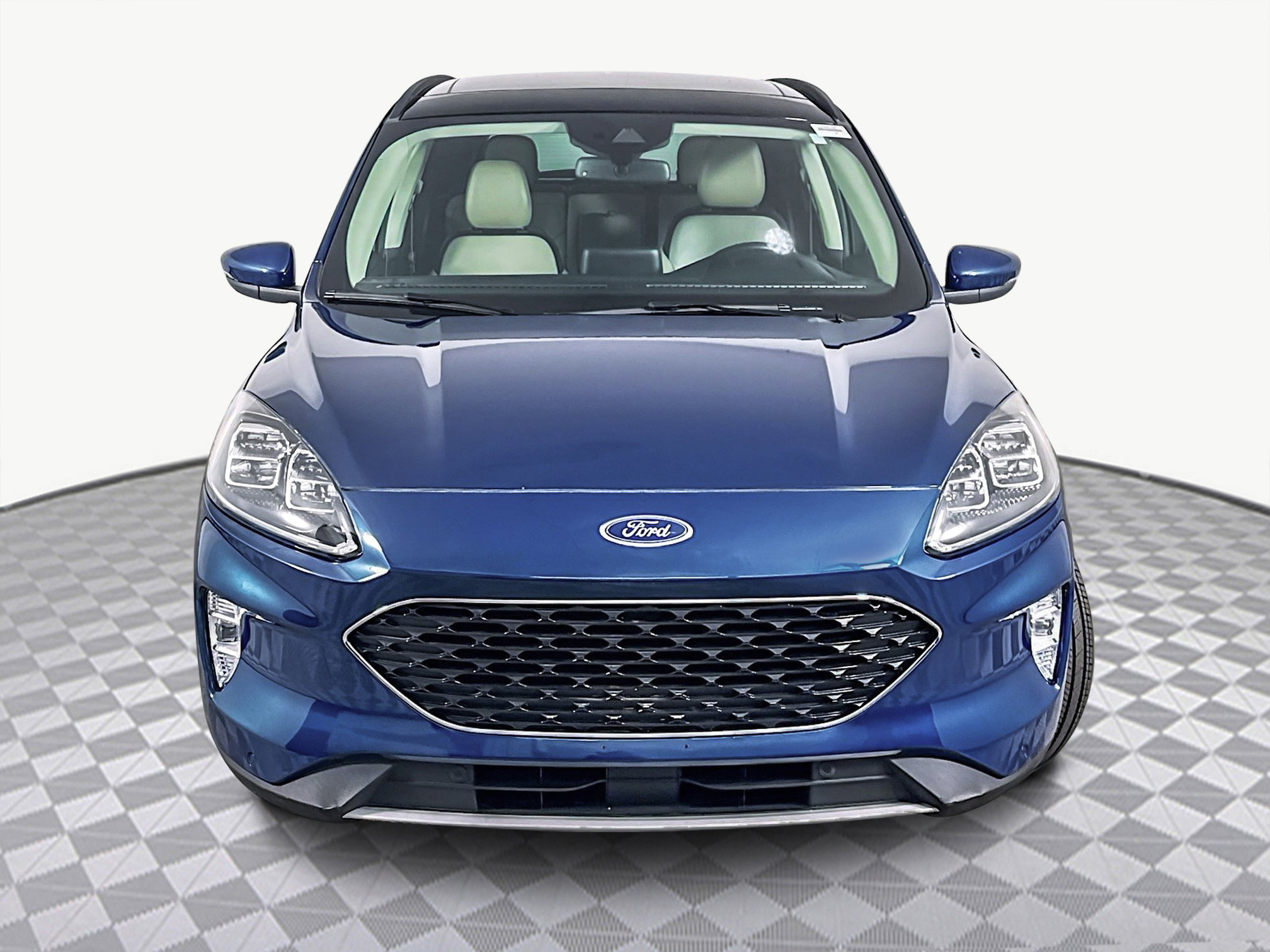 Used 2020 Ford Escape Titanium video 2