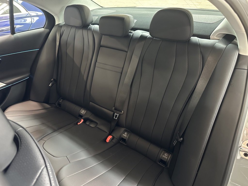 New 2026 Mercedes-Benz E 350 4MATIC Sedan image 16