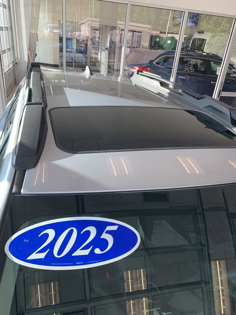 Used 2025 Subaru Outback Onyx Edition AWD/4WD image 17