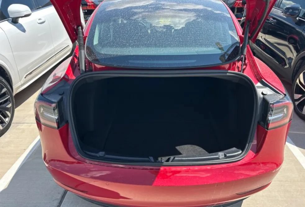Used 2022 Tesla Model 3 RWD image 4