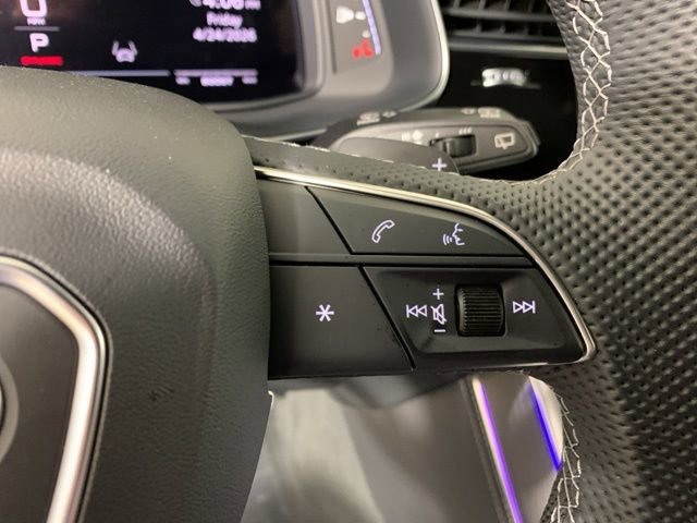 Used 2025 Audi SQ8 Premium Plus AWD/4WD image 22