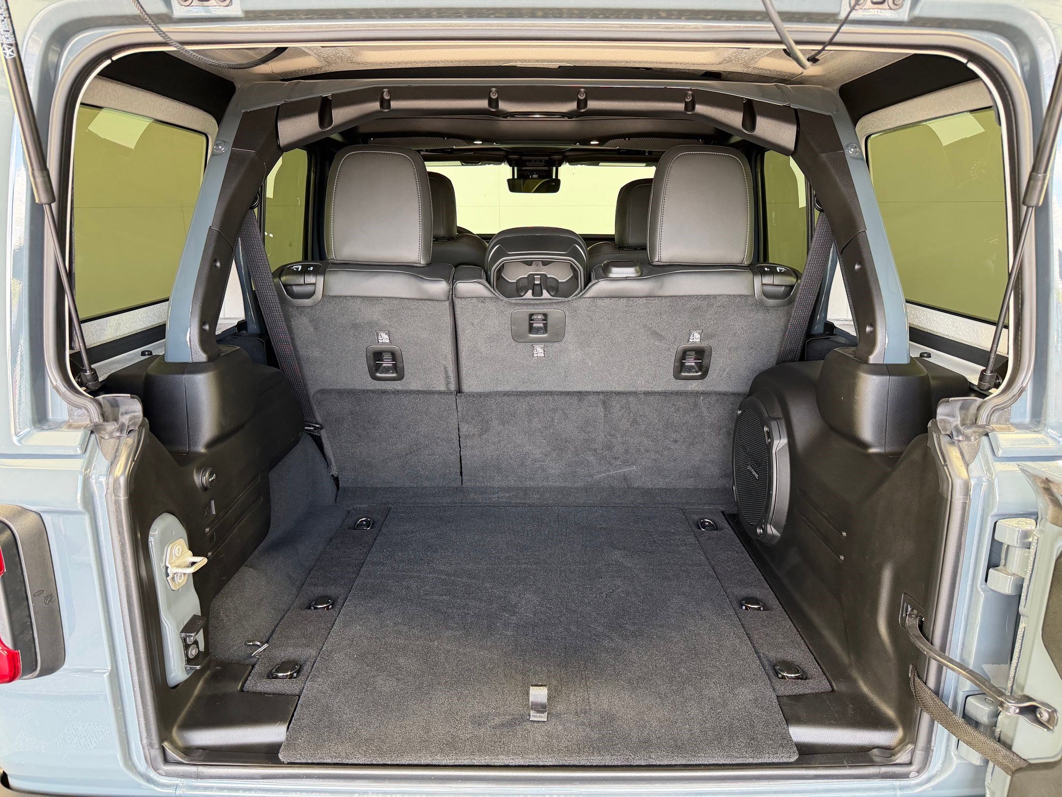 Used 2024 Jeep Wrangler Unlimited Rubicon image 28