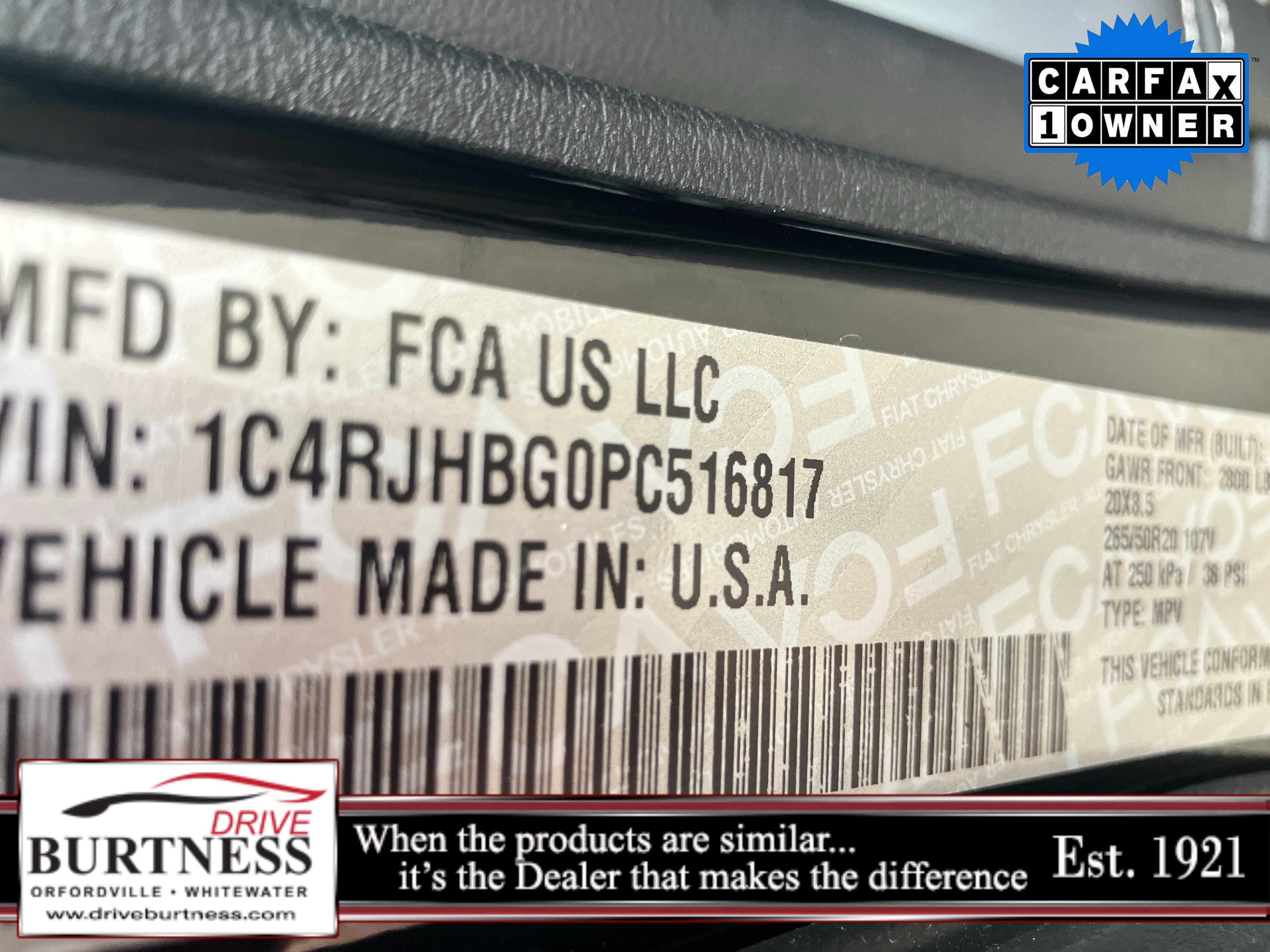 Used 2023 Jeep Grand Cherokee Limited w/ Black Appearance Package image 26