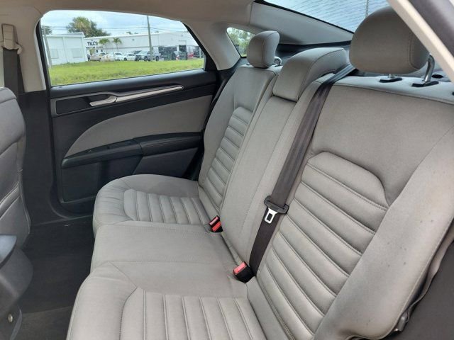 Used 2015 Ford Fusion S FWD image 15
