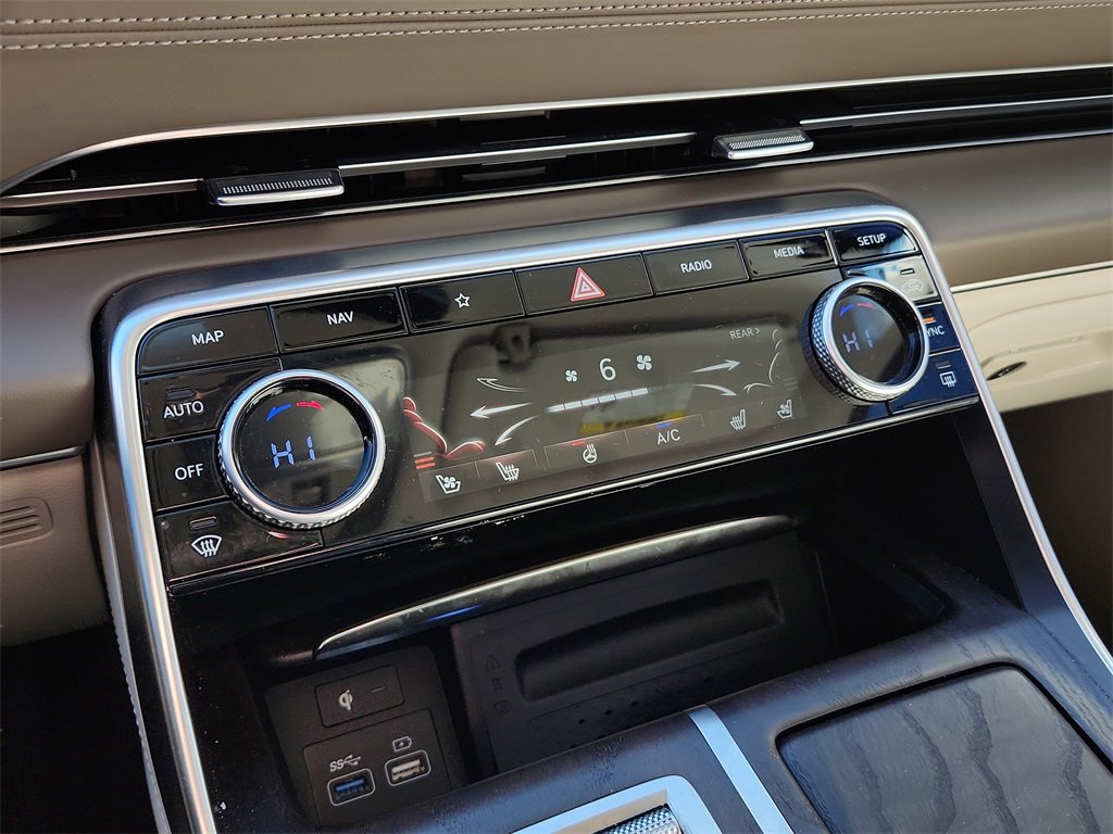 Used 2022 Genesis GV80 2.5T w/ Prestige Package 04 image 28