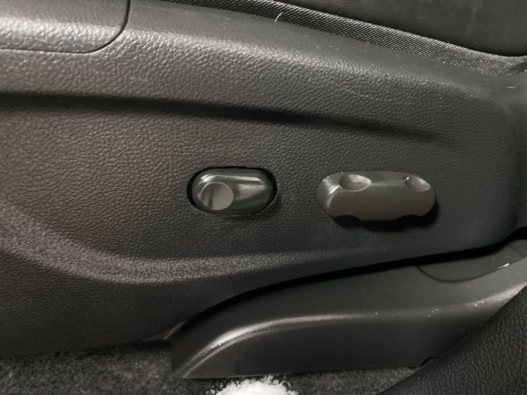 Used 2022 Buick Encore Preferred w/ Safety Package image 12