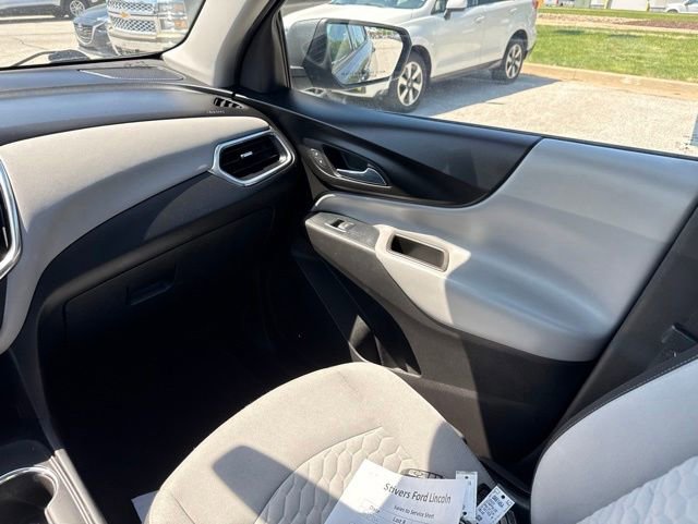 Used 2018 Chevrolet Equinox LS AWD/4WD image 19