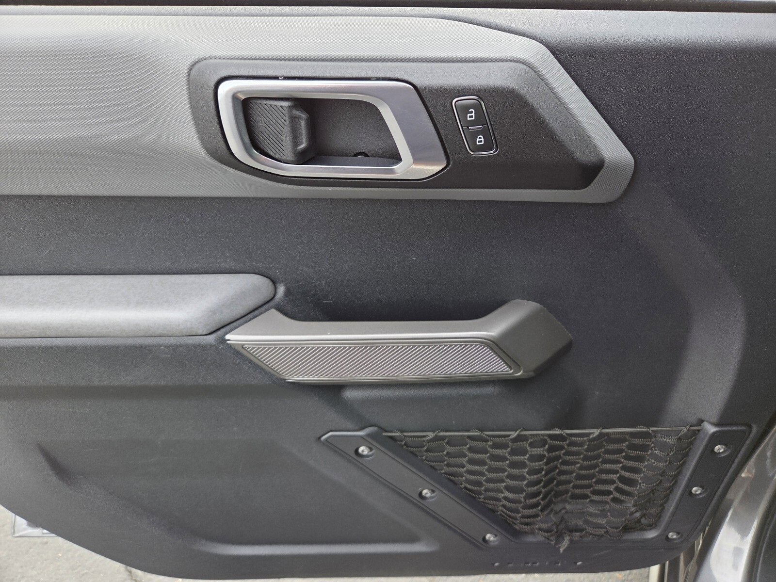 Certified 2021 Ford Bronco Black Diamond image 17