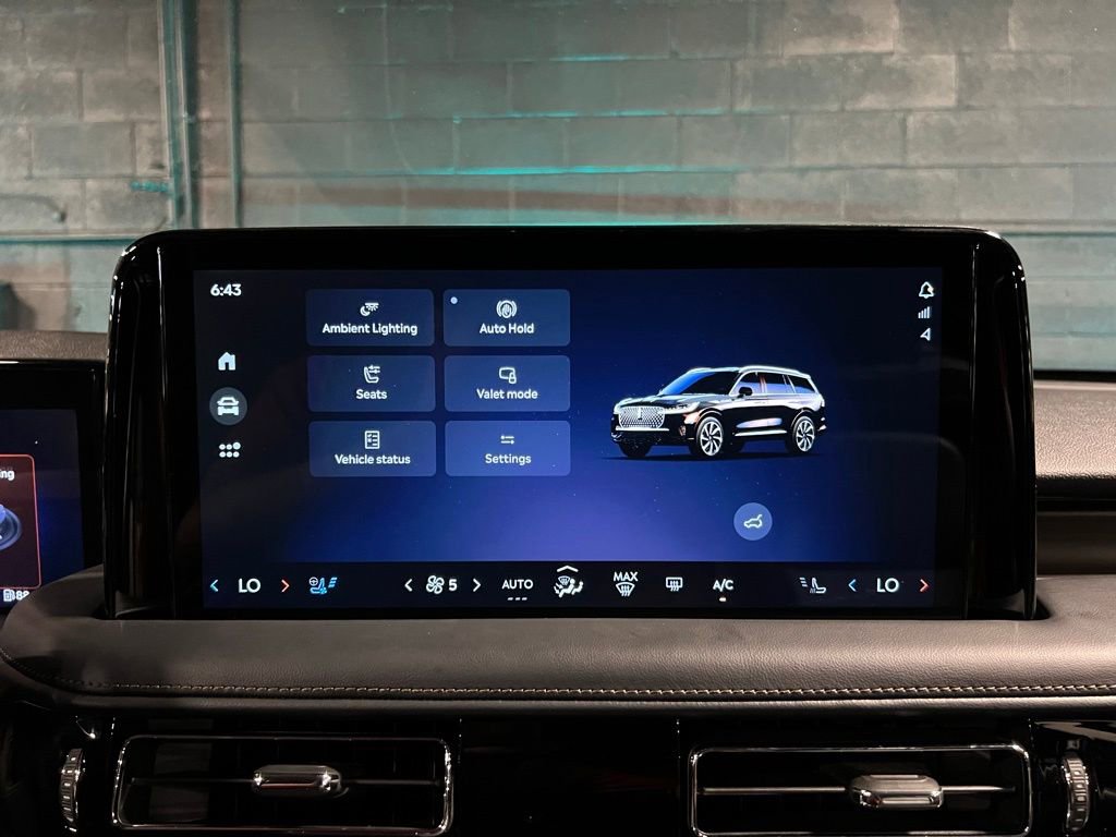 Used 2025 Lincoln Aviator Reserve w/ Illumination Package image 33