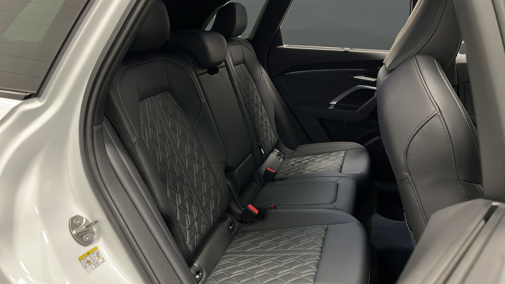 Used 2025 Audi SQ5 Premium Plus AWD/4WD image 23