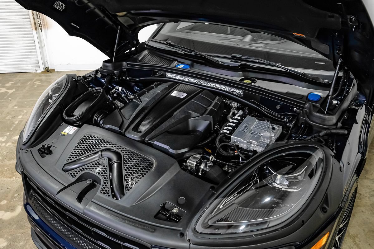 Used 2022 Porsche Macan S AWD/4WD image 43
