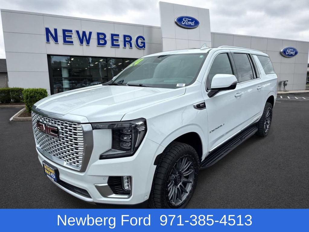 Used 2024 GMC Yukon XL Denali w/ Advanced Technology Package AWD/4WD image 1