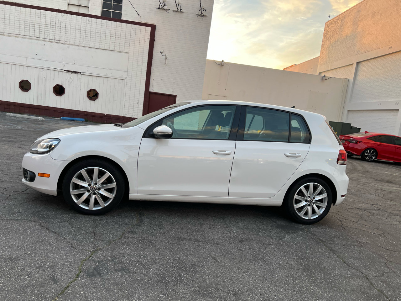 Used 2011 Volkswagen Golf TDI image 15