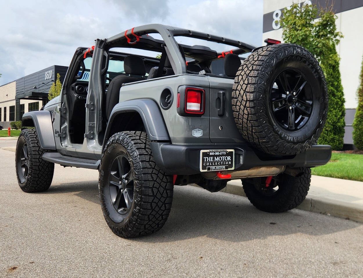 Used 2020 Jeep Wrangler Unlimited Sport AWD/4WD image 3