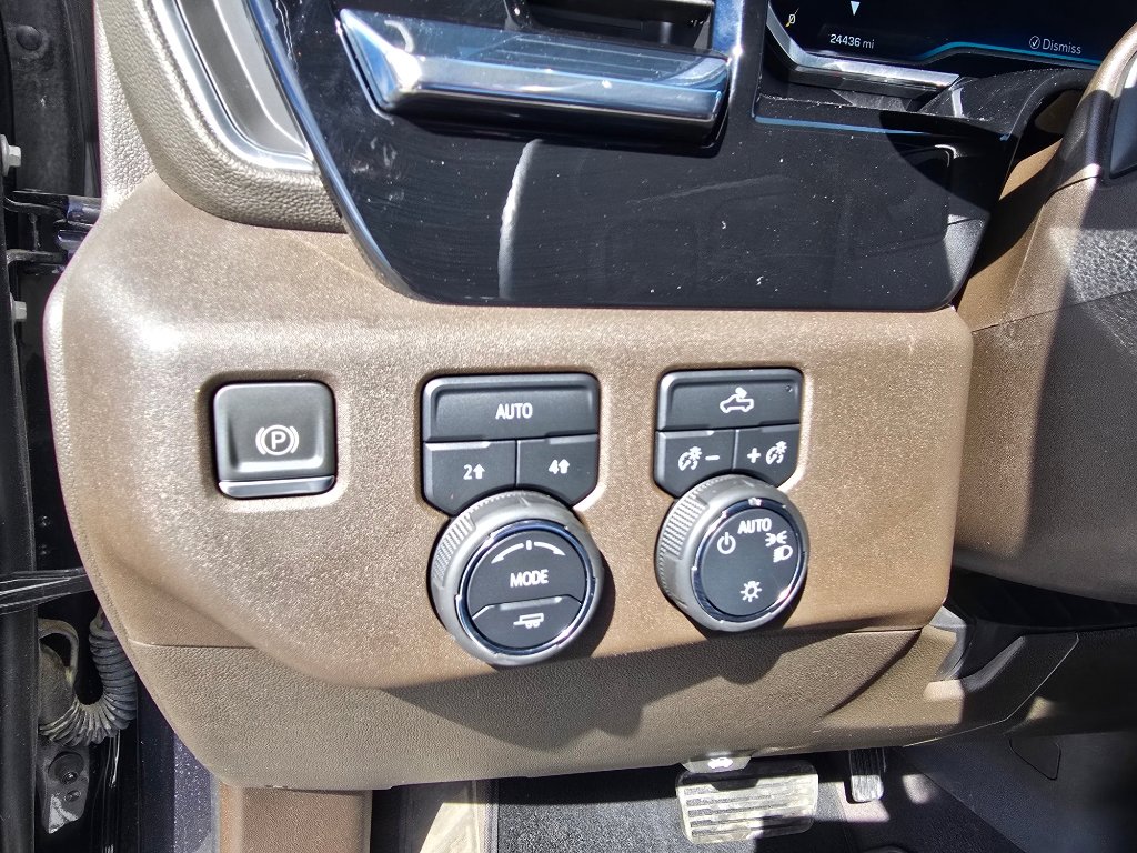 Used 2023 Chevrolet Silverado 1500 LT AWD/4WD image 24