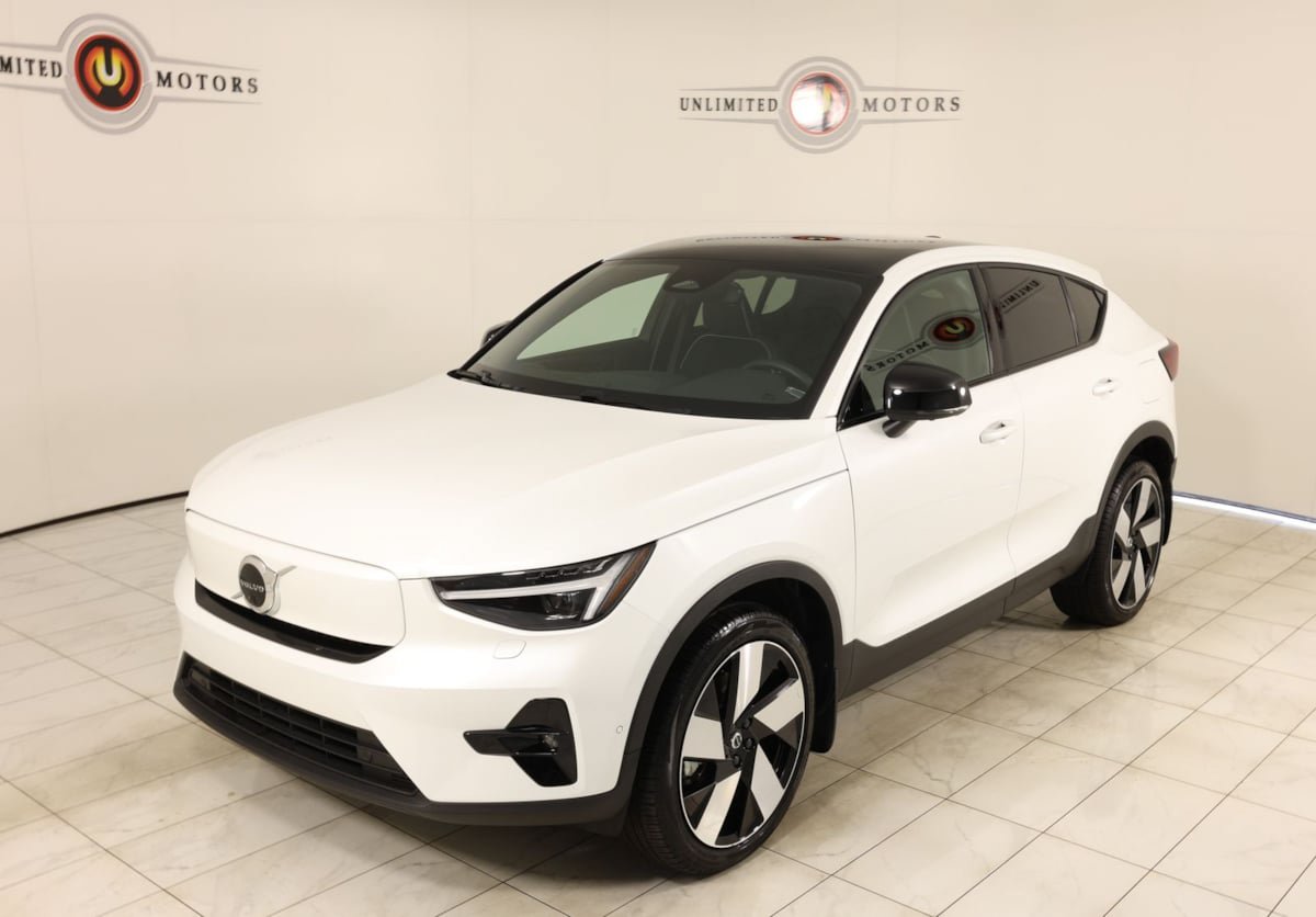 Used 2023 Volvo C40 P8 Recharge Ultimate w/ Protection Package Premier AWD/4WD image 35
