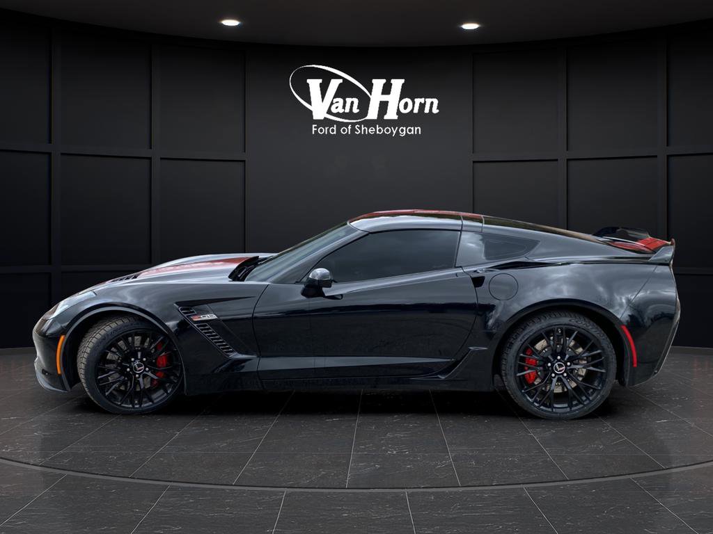 Used 2015 Chevrolet Corvette Z06 w/ 3LZ Preferred Equipment Group RWD image 3