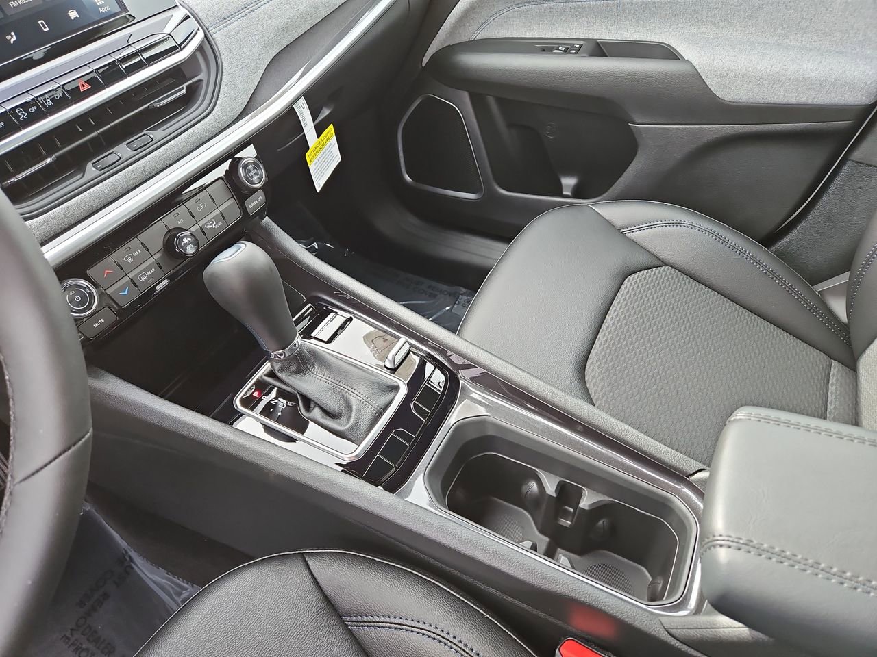 New 2026 Jeep Compass Latitude image 28