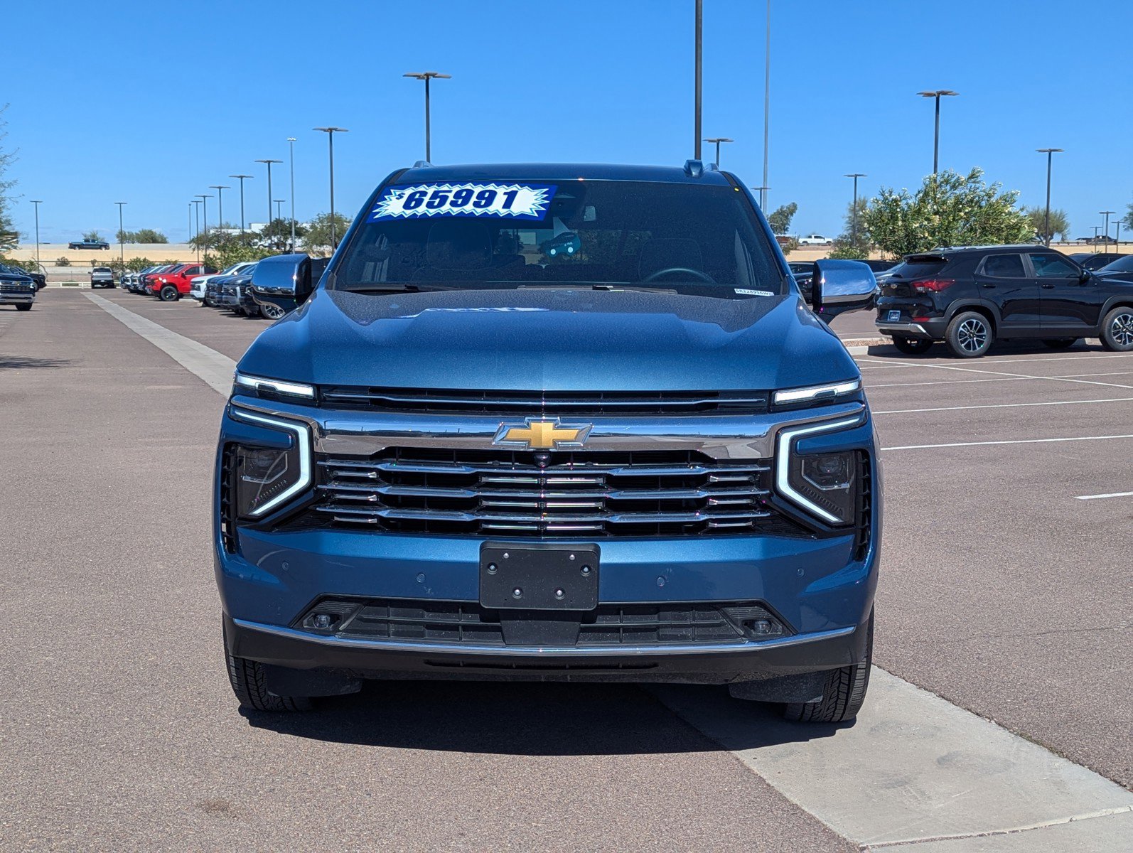 Certified 2025 Chevrolet Suburban Premier image 8