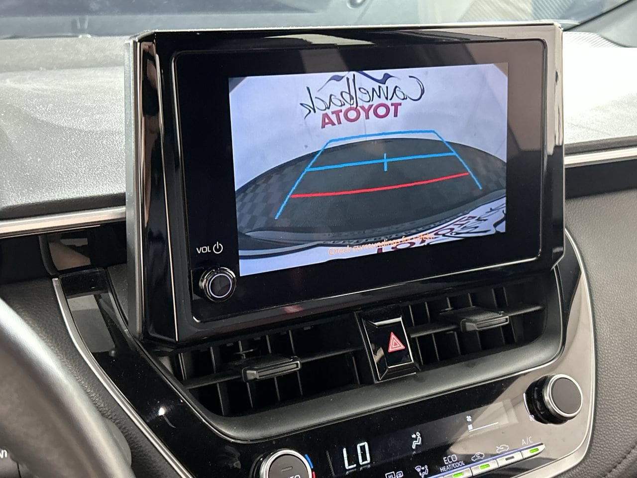 Used 2025 Toyota Corolla SE FWD image 18