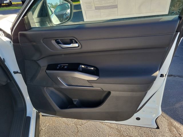 New 2026 Nissan Pathfinder SL FWD image 34