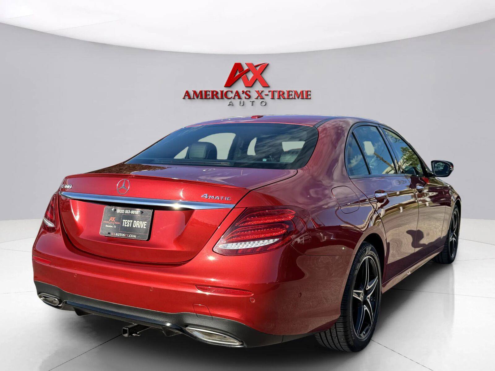 Used 2018 Mercedes-Benz E 300 4MATIC image 6