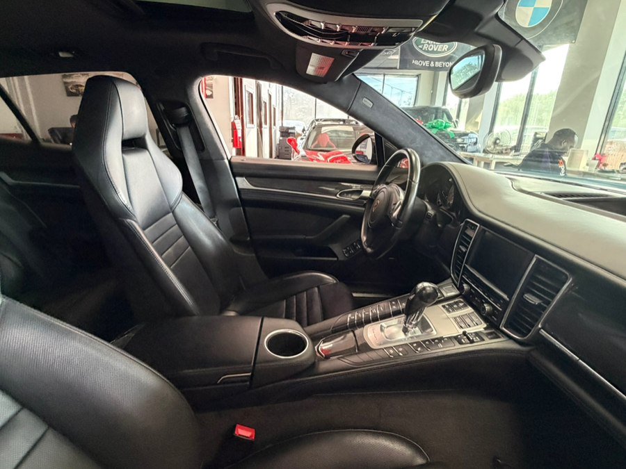Used 2016 Porsche Panamera GTS AWD/4WD image 47