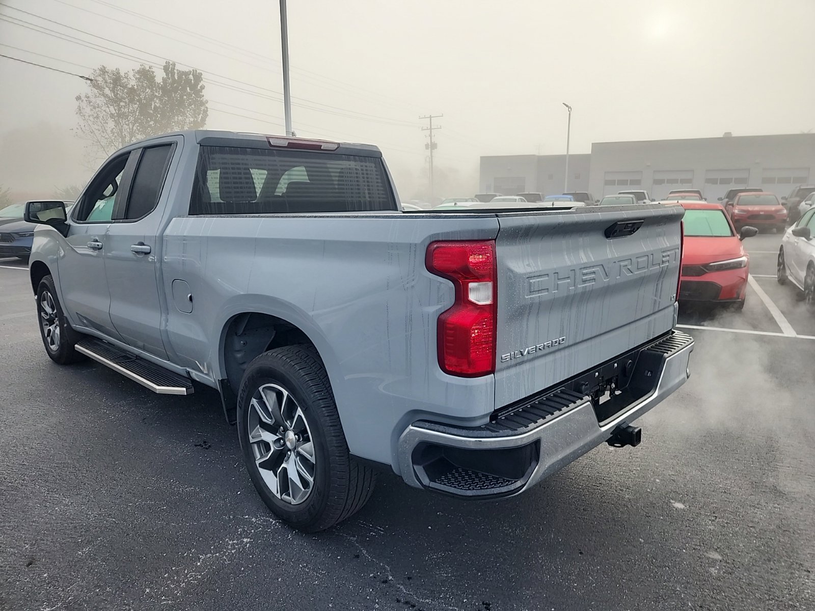 Used 2024 Chevrolet Silverado 1500 LT AWD/4WD image 4