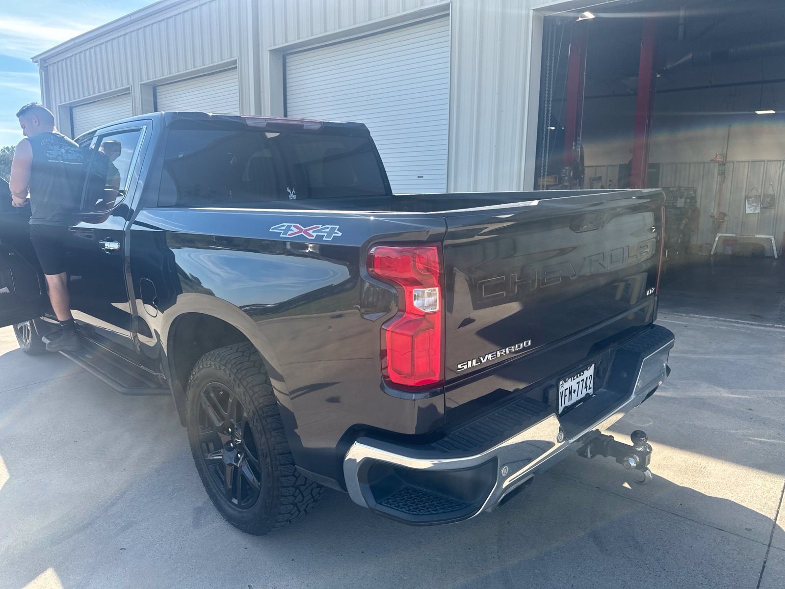 Used 2023 Chevrolet Silverado 1500 LTZ AWD/4WD image 7