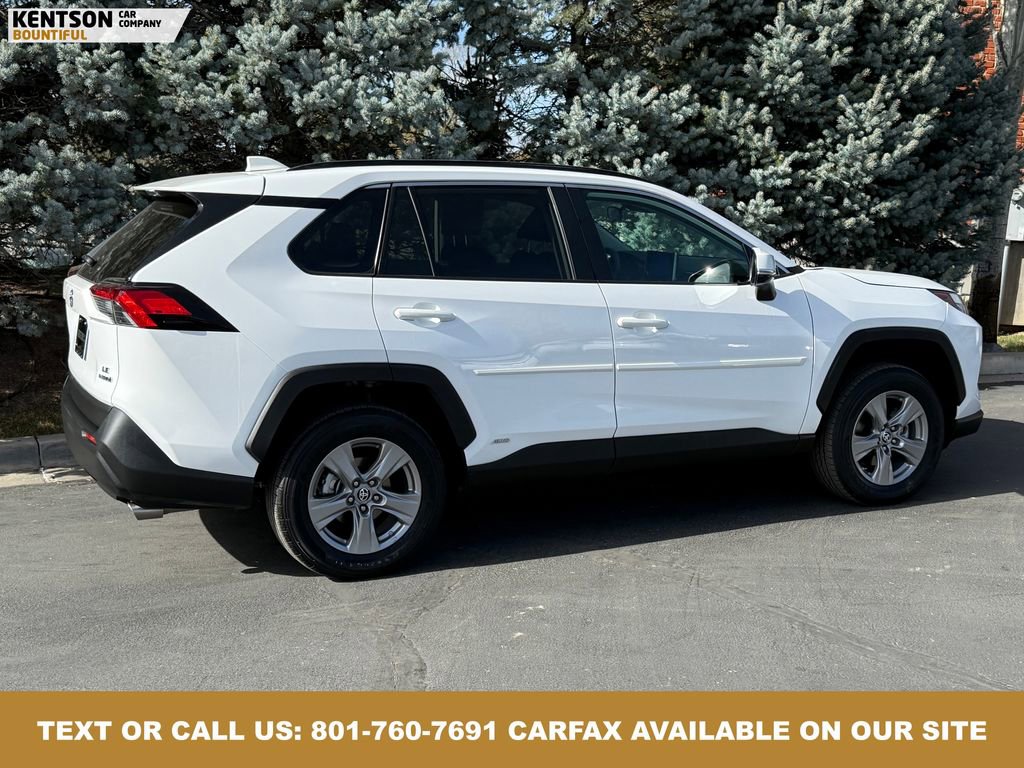 Used 2024 Toyota RAV4 LE image 16