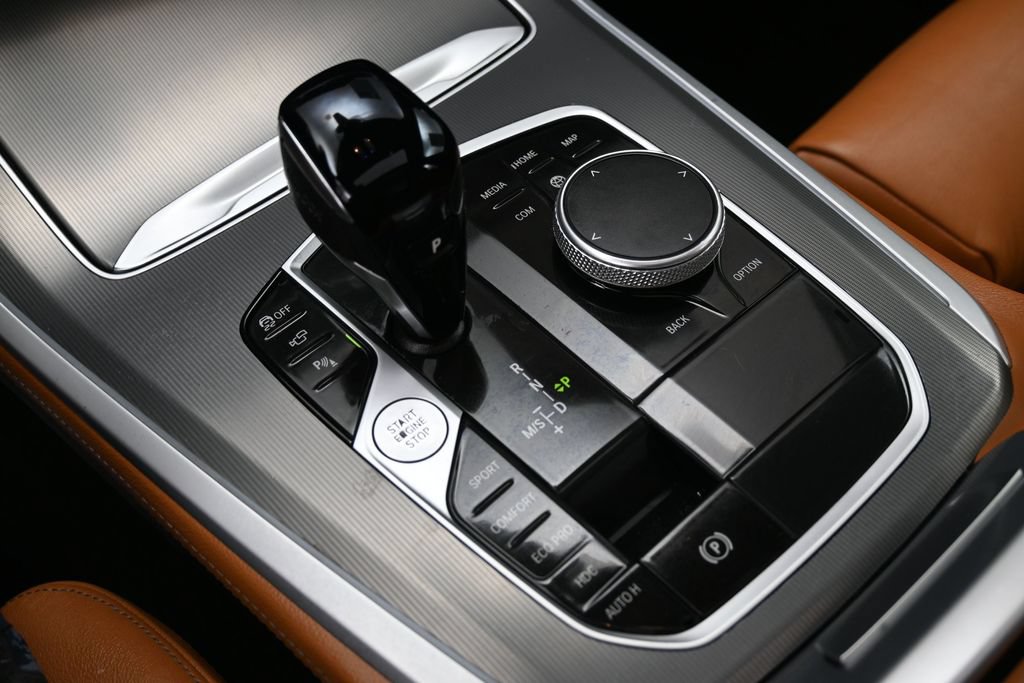 Used 2022 BMW X5 xDrive40i AWD/4WD image 27