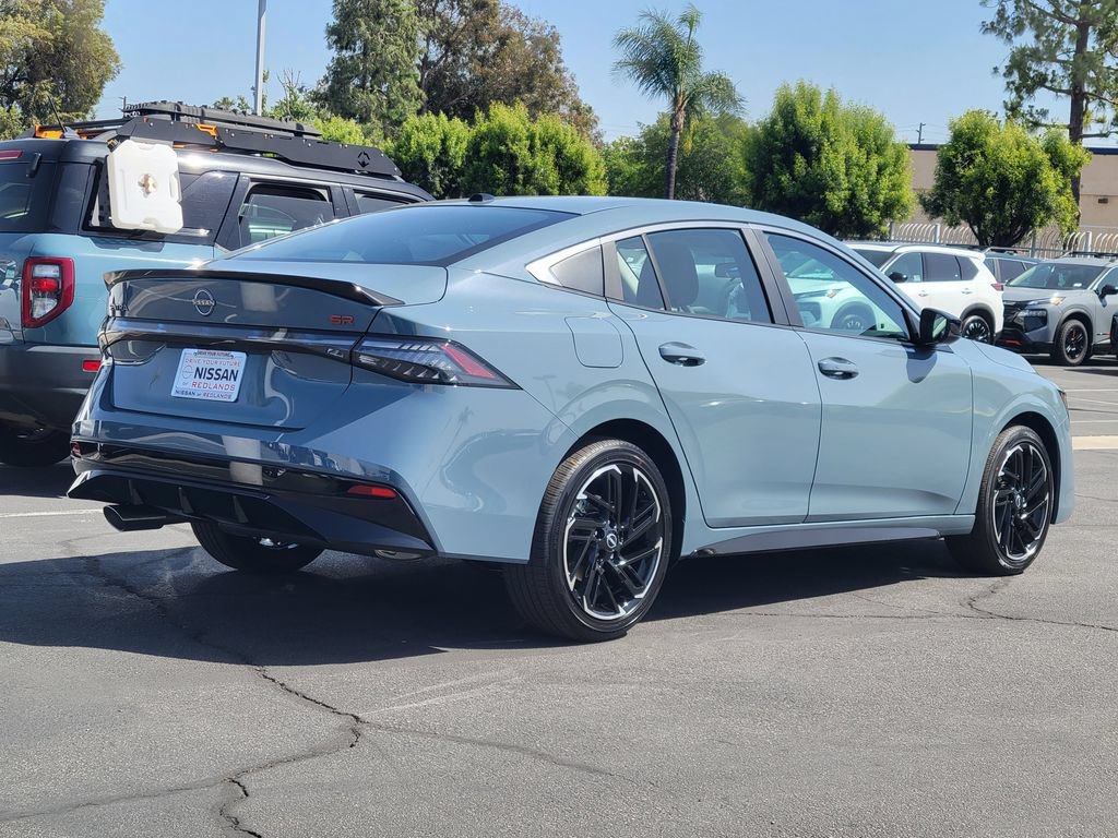 New 2026 Nissan Sentra SR w/ Floor Mat Package FWD image 2